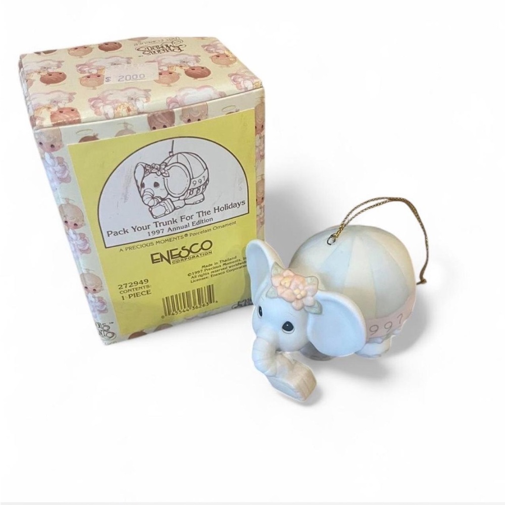Precious Moments ‘Pack your trunk for the holidays’ ornament in good condition!!